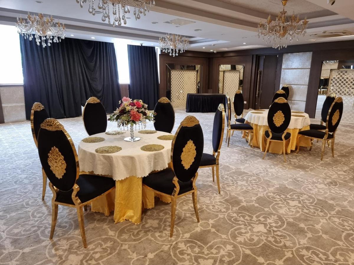 Hotel Casa Aishbagh Лакхнау Экстерьер фото